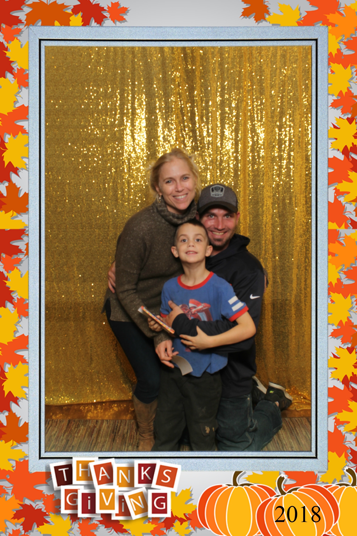 Thanksgiving 2018 | View more photos from the event at gallery.niknoxphotobox.com/u/NiKnox-Photo-Box/Thanksgiving-2018